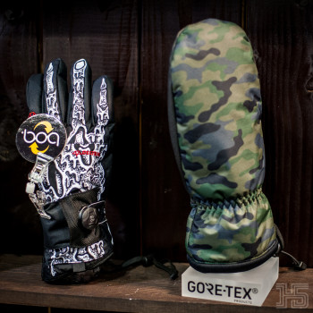 2016/17 Celtek gloves equipped with BOA closure and mittens with Gore-Tex