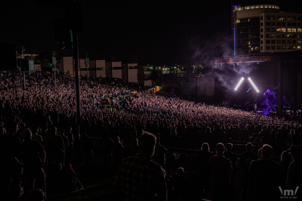 Queens Of The Stone Age, Sept 29, 2023, Fiddler's Green Amphitheatre, Greenwood Village, CO. Copyright 2023 Mitch Kline, mitchkline.com.